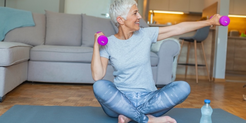 senior lady doing exercise