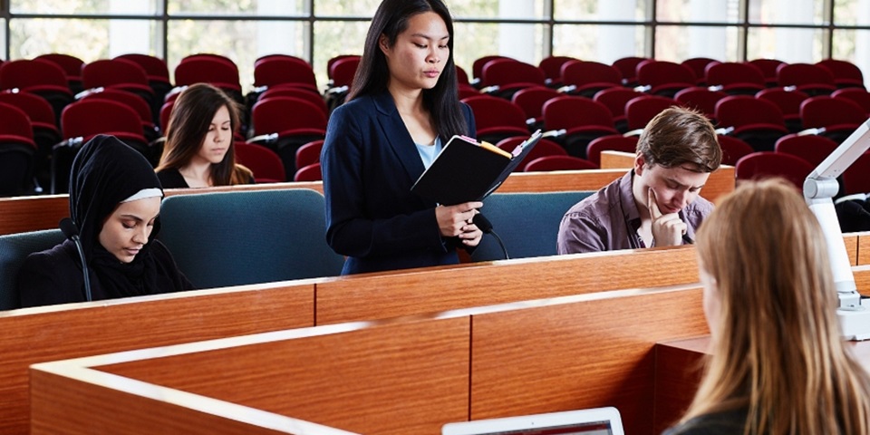 Murdoch Law students in session