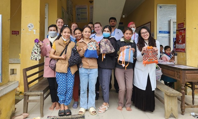 Murdoch students in Vietnam