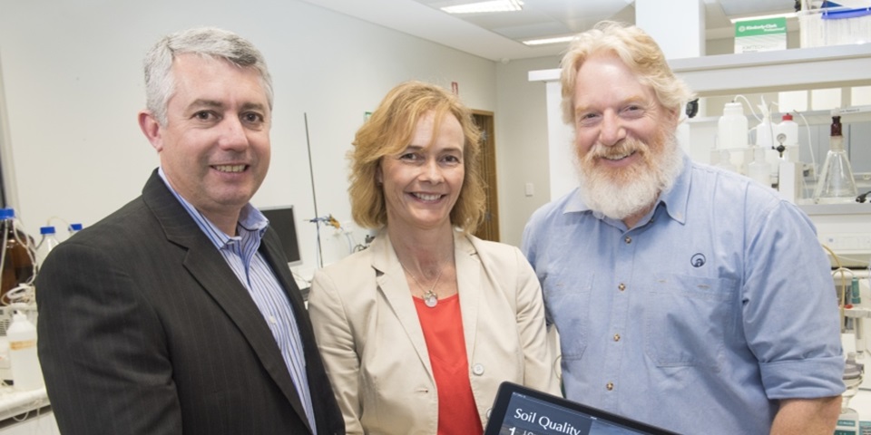 Professor Murphy, Associate Professor Hoyle and Chris Gazey from Dept of Agriculture and Food WA